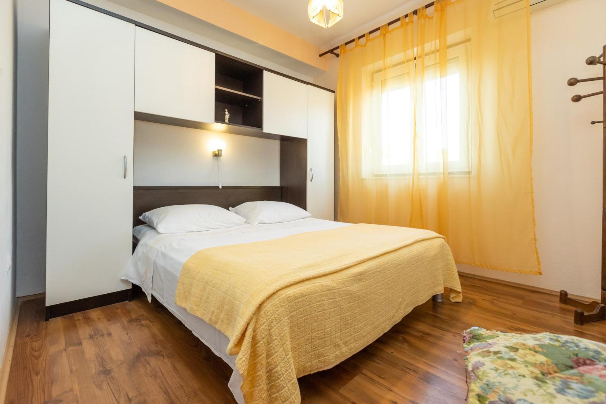 Apartment Vesna Ллука Экстерьер фото