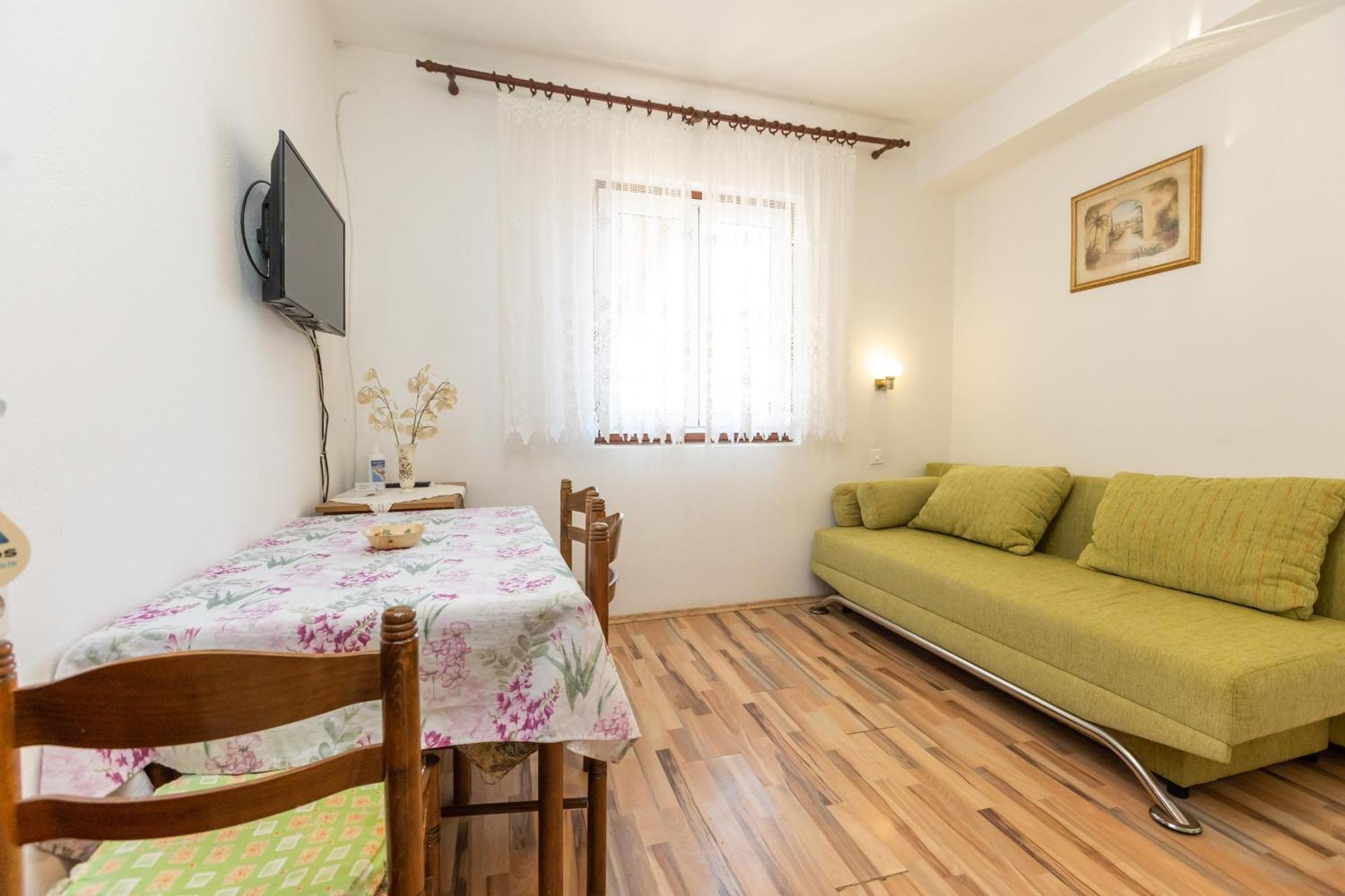 Apartment Vesna Ллука Экстерьер фото