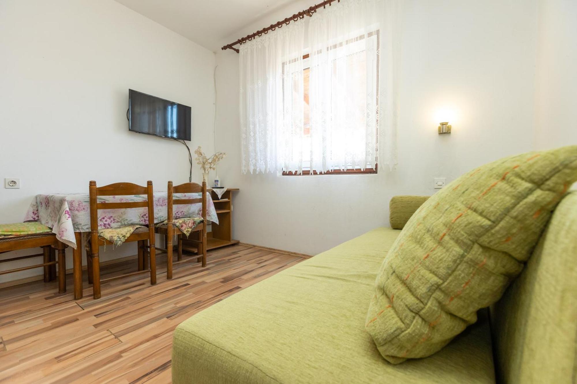 Apartment Vesna Ллука Экстерьер фото