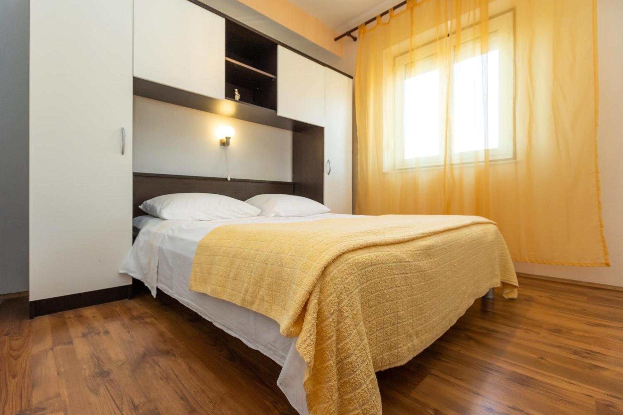 Apartment Vesna Ллука Экстерьер фото