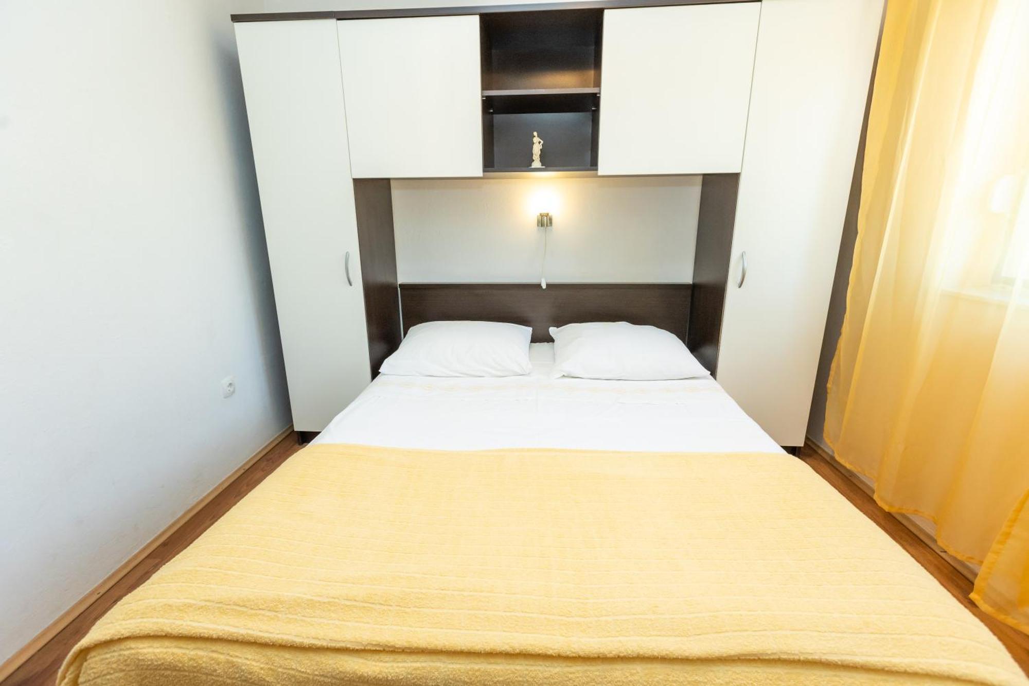Apartment Vesna Ллука Экстерьер фото