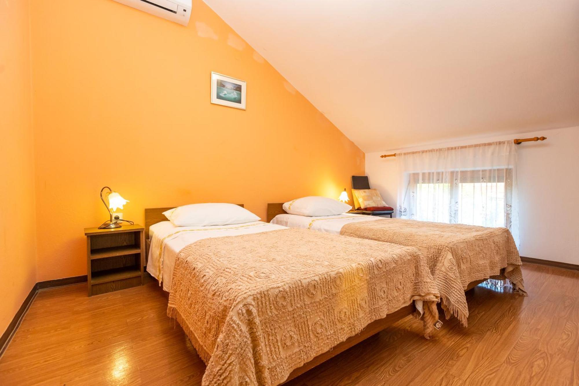Apartment Vesna Ллука Экстерьер фото